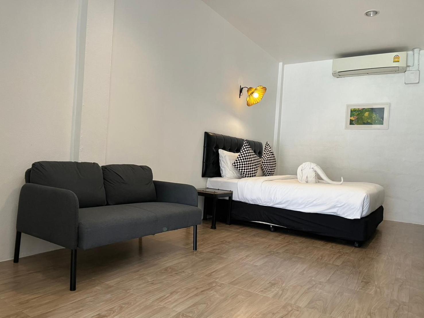 The Warehouse Chiang Mai Hotel Ngoại thất bức ảnh