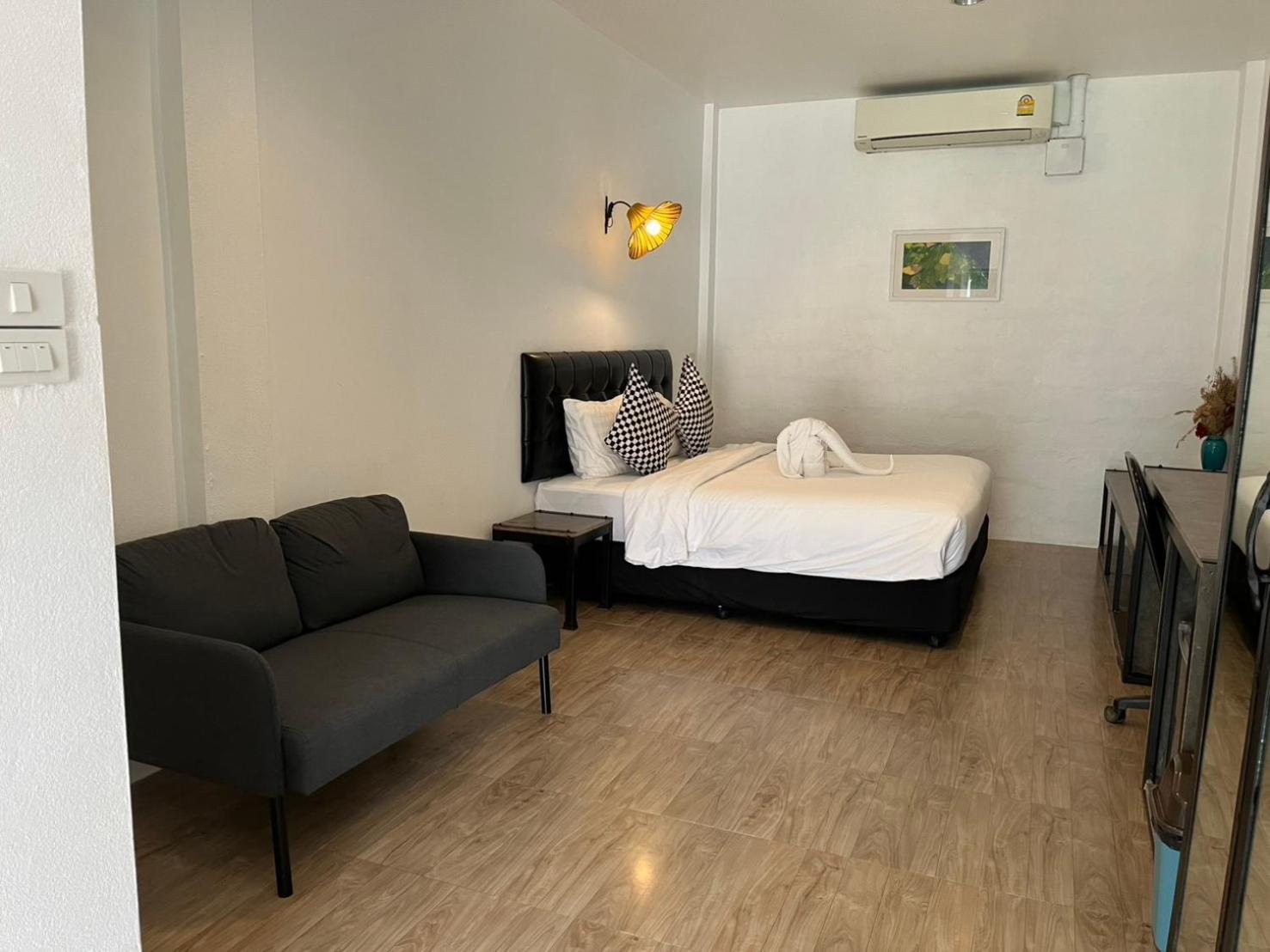 The Warehouse Chiang Mai Hotel Ngoại thất bức ảnh